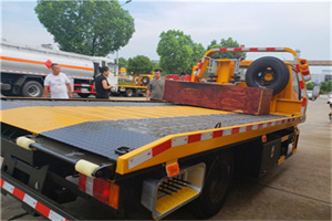 莲都区附近拖车电话号码服务